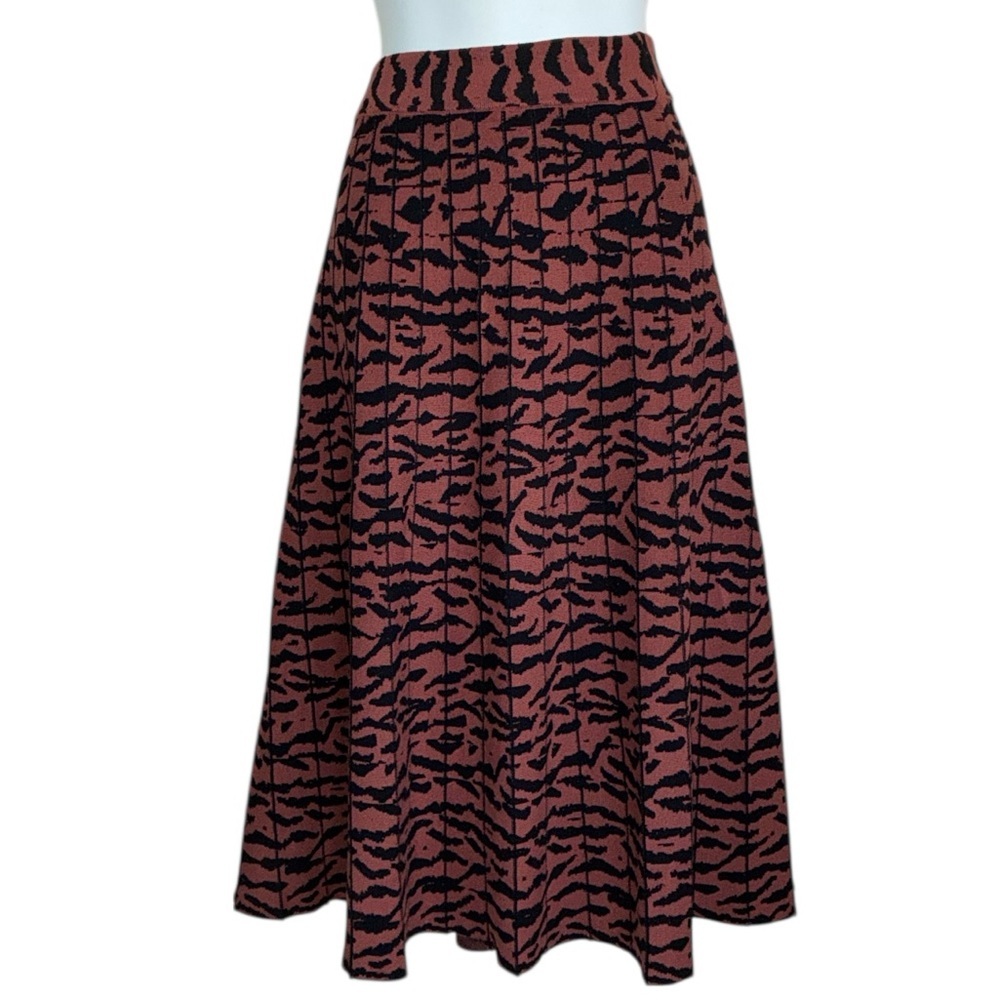 FORCAST Australia Rust and Black Print A-Line Ribbed Knit Skirt. 10